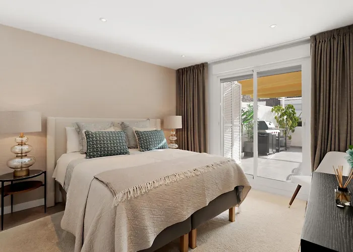 Luxury El Dorado Puerto Banus, Nueva Andalucia, 4 Bedrooms Apartment Marbella