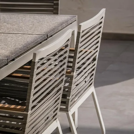 Luxury El Dorado Puerto Banus, Nueva Andalucia, 4 Bedrooms *