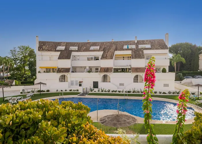 Luxury El Dorado Puerto Banus, Nueva Andalucia, 4 Bedrooms Apartament Marbella