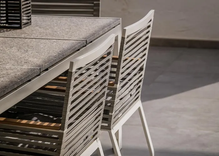 Luxury El Dorado Puerto Banus, Nueva Andalucia, 4 Bedrooms *